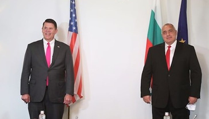 Борисов и Крак проведоха среща в рамките на посещението на американския заместник-държавен секретар у нас. Това е третият разговор между двамата само през настоящата година, което е още един израз на засиленото сътрудничество между България и САЩ
