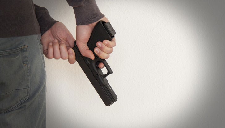 Свидетели на самоубийството са станали много хора, които са били на стрелбището