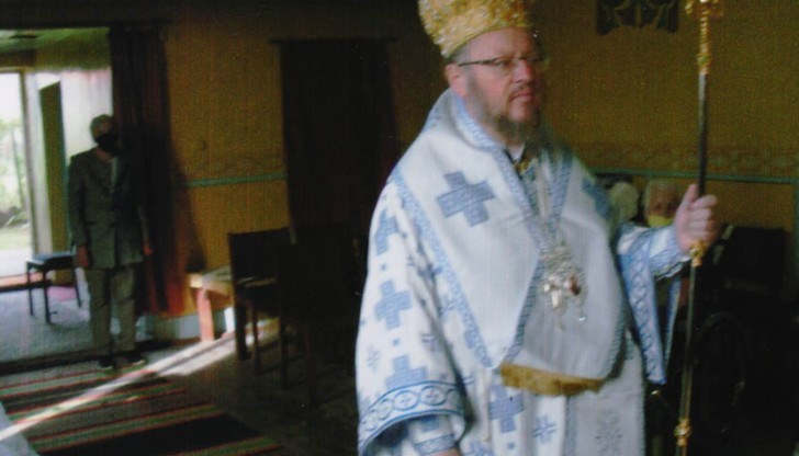 Негово Високопреосвещенство  беше придружаван от свещениците отец Светослав от Кубрат, отец Калоян от с. Юпер и отец Деян от с. Борисово