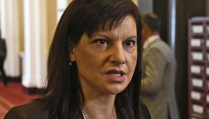 Дариткова обяснява защо не може да уважава протестиращите граждани