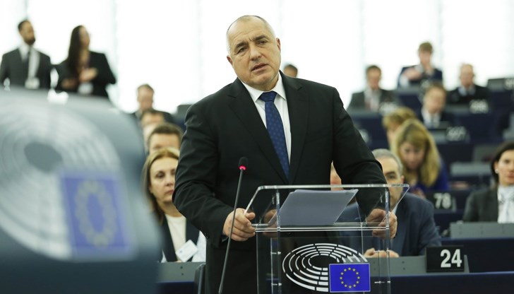 Някой залага ли на варианта „Борисов громи в ЕП еврокомунистите и платените от Дубай“?