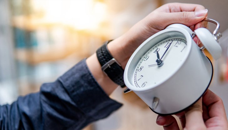 В 4 часа след полунощ ще преминем към зимното часово време