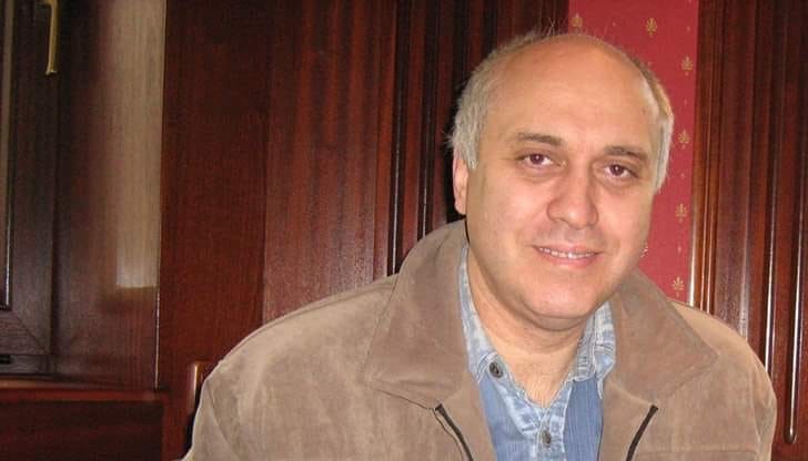 Д-р Чолаков: "Дадох всичко от себе си на Болния човек,на Шумен, България и Българският народ,които обичам от сърце.Ако стане така,да ме няма помнете ме с добро и пазете България!" Д-р Чолаков: "Дадох всичко от себе си на Болния човек,на Шумен, България и Българският народ,които обичам от сърце.Ако стане така,да ме няма помнете ме с добро и пазете България!"