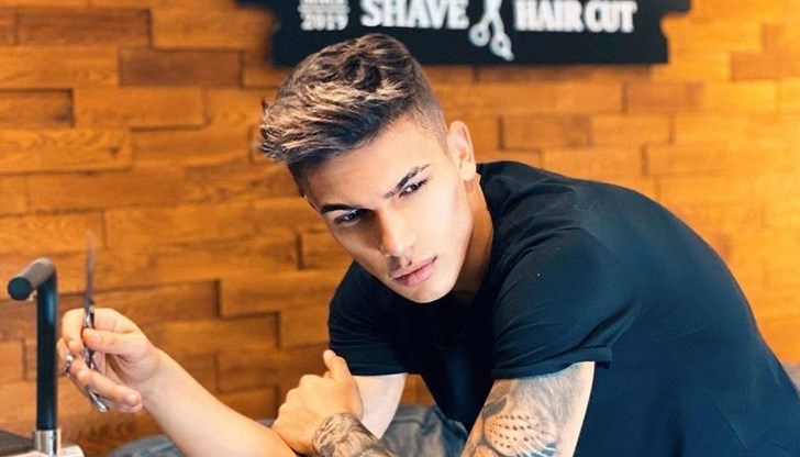 Тийнидолът претърпя катастрофа напът за участие Русе Тийнидолът претърпя катастрофа напът за участие Русе