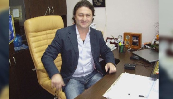 Постановлението, с което мерките му отпадат, е от 14 септември, а управителят на НОИ Ивайло Иванов е издал заповед на 28 септември, с която възстановява Пенчев на поста