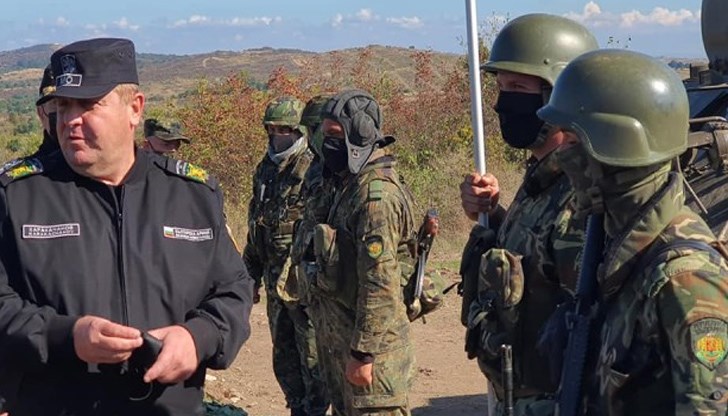 На въпрос на bTV защо не спазва противоепидемичните мерки, министърът отговори, че е въпрос на уважение когато говориш с някого, да не си с маскa На въпрос на bTV защо не спазва противоепидемичните мерки, министърът отговори, че е въпрос на уважение когато говориш с някого, да не си с маскa