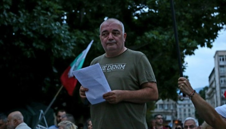 Най-странното е, че в Брюксел мислят същото, което мислим ние тук и по всички площади на България Най-странното е, че в Брюксел мислят същото, което мислим ние тук и по всички площади на България