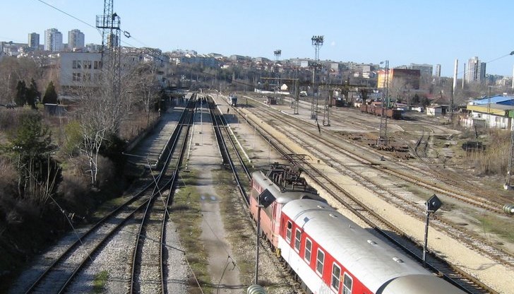 Направените проби за алкохол на машиниста и помощника на влака са отрицателни Направените проби за алкохол на машиниста и помощника на влака са отрицателни