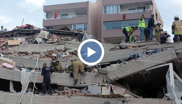 След 18-часова операция майка и трите ѝ деца бяха изкарани живи изпод отломките. А спасителите продължиха да търсят и четвъртото ѝ дете