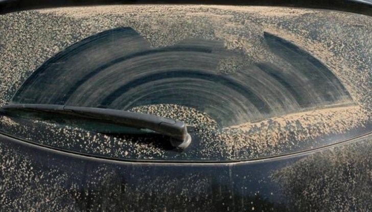 Заради пренос на прах от Африка валежите през следващото денонощие може да бъдат оцветени Заради пренос на прах от Африка валежите през следващото денонощие може да бъдат оцветени