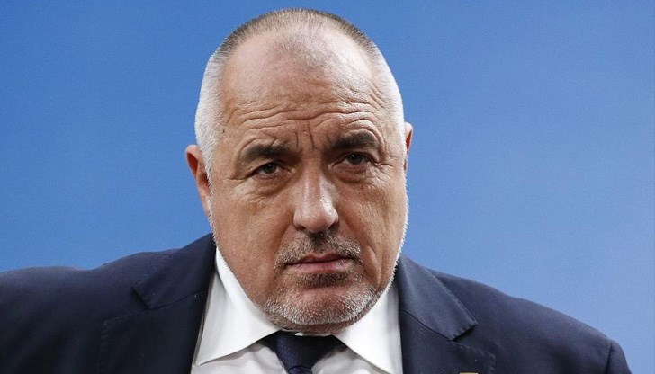 Като съседи в нужда сме длъжни да си помагаме Като съседи в нужда сме длъжни да си помагаме