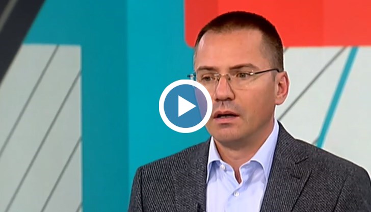 Някакви хора се упражняват, без да имат никаква представа за какво говорят, заяви евродепутът