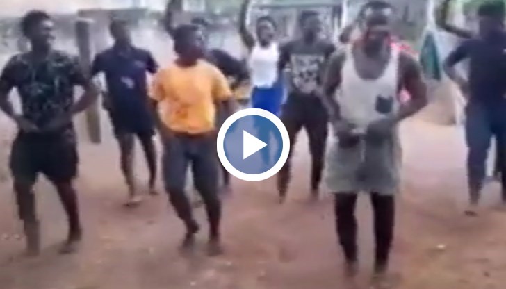 Хората от Уганда сами са попаднали във Facebook на представление на български фолклорен състав и са решили да повтарят стъпките. Изцяло самостоятелно са научили танците и продължават да учат нови