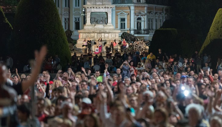 Събитието под надслов „Достойно бъдеще за България!“ ще се състои на 15 октомври Събитието под надслов „Достойно бъдеще за България!“ ще се състои на 15 октомври