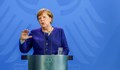 Ангела Меркел: Вирусът наказва половинчатите действия
