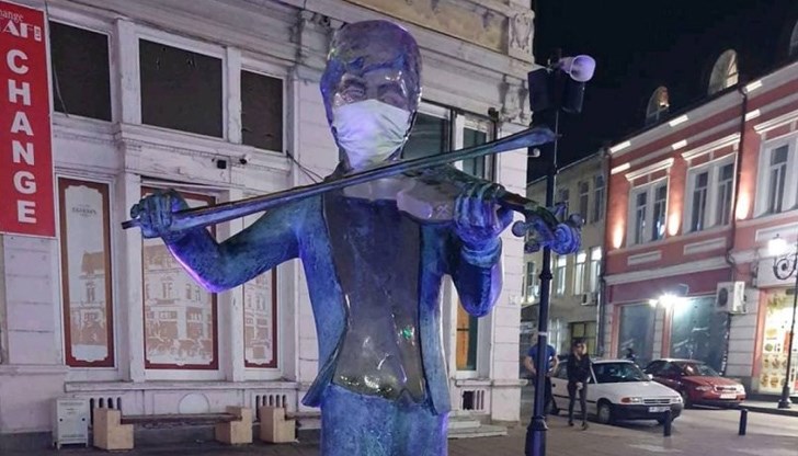 Изглежда, че зевзеците в града не спят