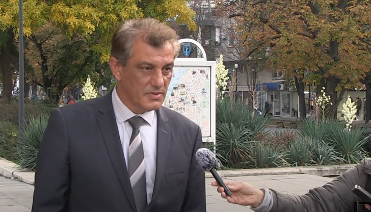 Свилен Иванов ще даде брифинг относно взетите решения за нови допълнителни мерки
