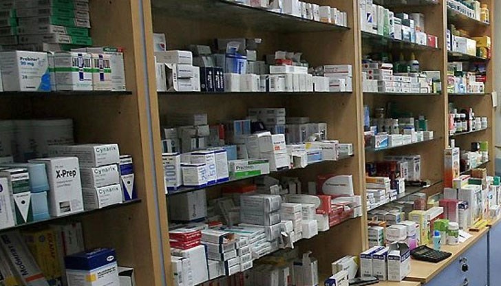 В чужбина лекарствата се продават три пъти по-скъпо, отколкото в България