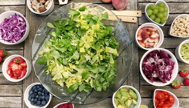 Кръвната група е тясно свързана с храненето. За всяка група има продукти, които могат да увеличат нейната жизнена дейност или обратното - да ѝ навредят