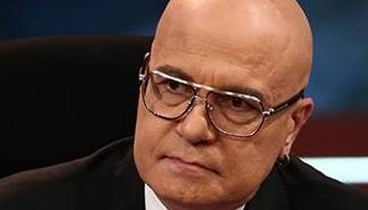 Трифонов: "Преди дни бившият министър-председател на Хърватска Иво Санадер беше осъден на 8 години затвор" Трифонов: "Преди дни бившият министър-председател на Хърватска Иво Санадер беше осъден на 8 години затвор"