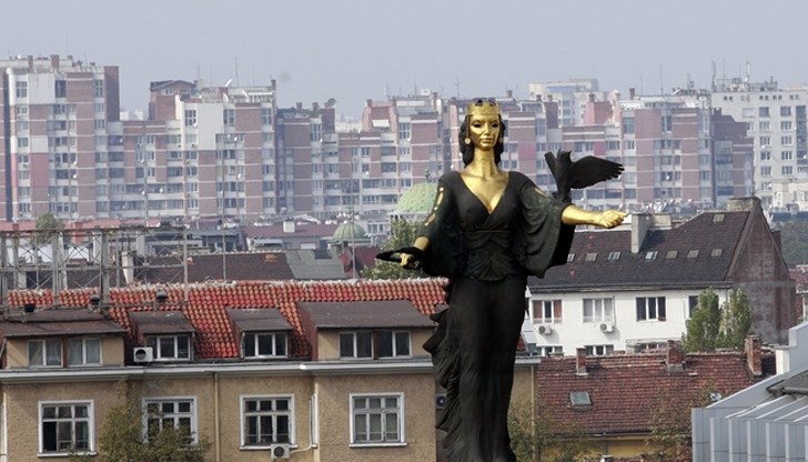 Софиоцентризмът наистина вреди сериозно на България, както и некадърните й управляващи от ГЕРБ, които се чудят как да грабят и рушат все повече Софиоцентризмът наистина вреди сериозно на България, както и некадърните й управляващи от ГЕРБ, които се чудят как да грабят и рушат все повече