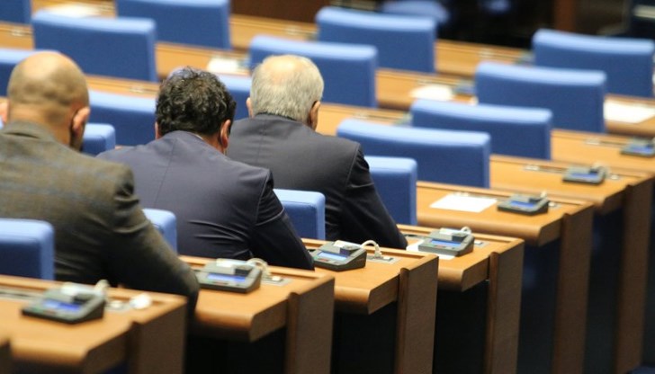 Разширява се и обхватът на еднодневните договори Разширява се и обхватът на еднодневните договори