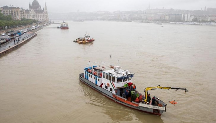 Плавателният съд е потънал по неизяснена засега причина на 50-100 метра от пещера при крепостта на Алания