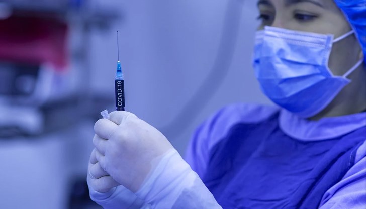 Публикуваните междинни резултати от фармацевтичния гигант и партньора им BioNTech показват, че ваксината може да предотврати заразяване с коронавирус при повече от 90% от хората