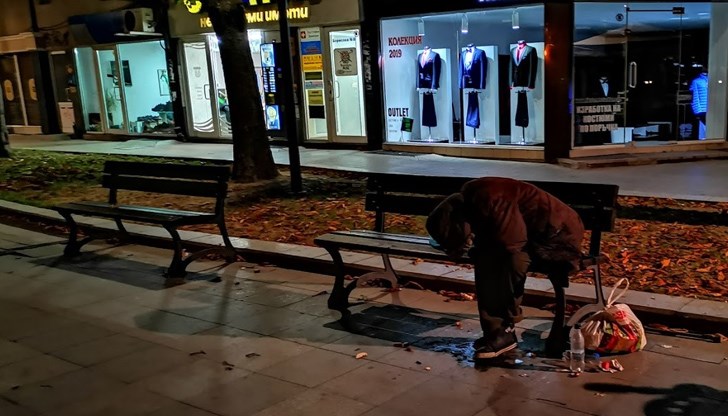 Алкохолът на открито в Русе вече е забранен