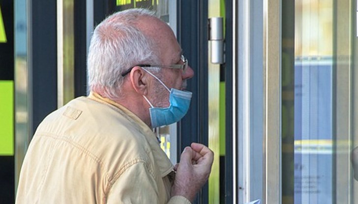 Забрани за пазаруване в определени часове ще има за хората ПОД 65-годишна възраст