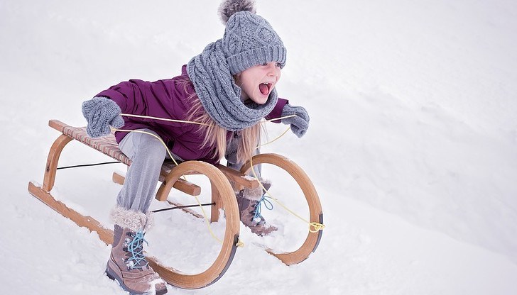 С идването на зимата и очакването на снега, трябва да изберем подходящи обувки за децата