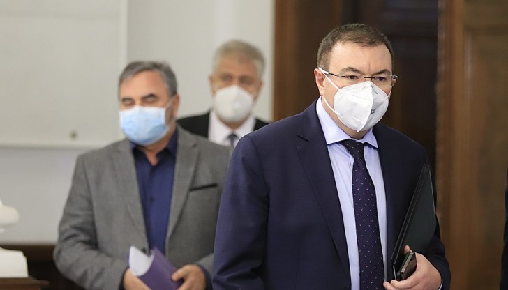 Здравният министър предложи вчера сериозно затягане на мерките Здравният министър предложи вчера сериозно затягане на мерките