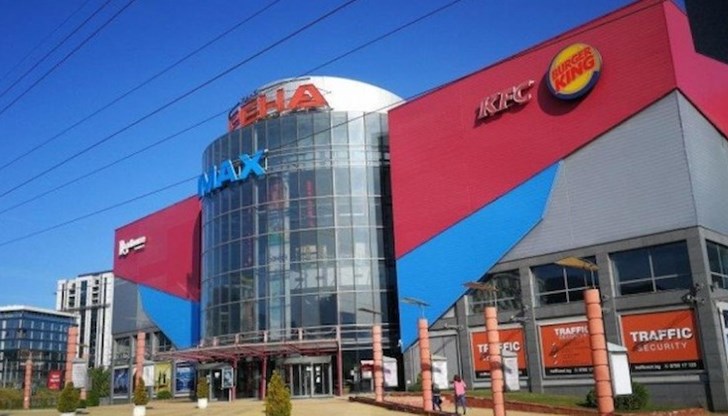 За собственик и на двете сгради е посочено дружеството „Лето Инвест“ ООД