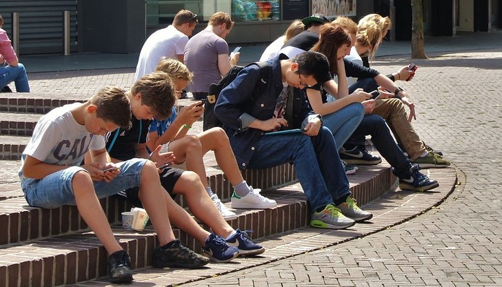 Очаква се доходите на това поколение да се увеличат пет пъти до 2030 г. до 33 трилиона долара с навлизането им на трудовия пазар, което представлява над една четвърт от глобалния доход Очаква се доходите на това поколение да се увеличат пет пъти до 2030 г. до 33 трилиона долара с навлизането им на трудовия пазар, което представлява над една четвърт от глобалния доход