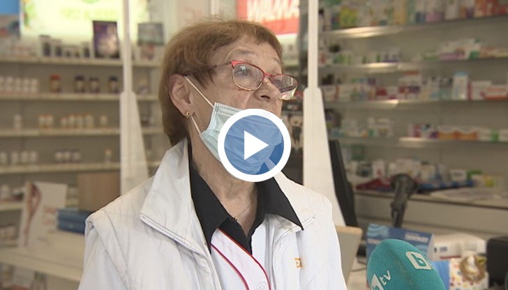 Фармацевтите алармират и за друг проблем – пациентите идват за антибиотик, но без рецепта. Тъй като личните им лекари "издават" рецептата по телефона