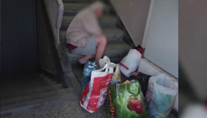 Червенков: "Шпалир от персонал има за кмета, но не и за нищо незначещите възрастни хорица с +50 лв. до изборите към пенсията, да си ги харчат на оня свят - щото сигурно те така или иначе все някой ден ще си отидат" Червенков: "Шпалир от персонал има за кмета, но не и за нищо незначещите възрастни хорица с +50 лв. до изборите към пенсията, да си ги харчат на оня свят - щото сигурно те така или иначе все някой ден ще си отидат"