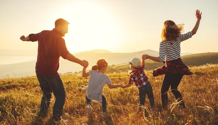 На този ден цялото семейство трябва да влезе в храма и да отдаде почит на всички християнски добродетели