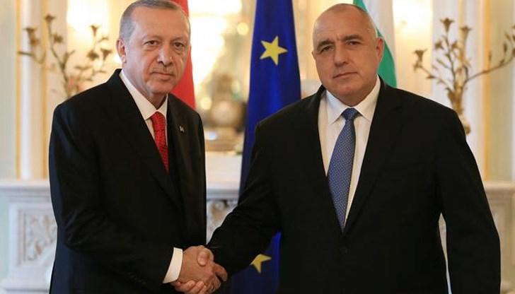 Селехатин Юрюн тръгва да бяга на Запад и е арестуван в Русе. Следват 9 месеца зад решетките. Едва след това България удовлетворява молбата на турското правителство.