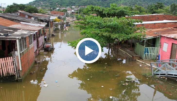 Със 155 км/ч ураганът от четвърта степен Йота удари Никарагуа