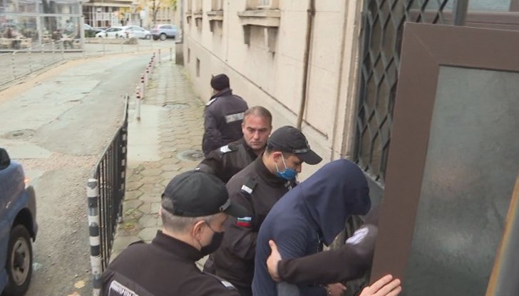 Близките на Андреа продължават да настояват за промяна в закона и за доживотен затвор без право на замяна за подобни престъпления Близките на Андреа продължават да настояват за промяна в закона и за доживотен затвор без право на замяна за подобни престъпления