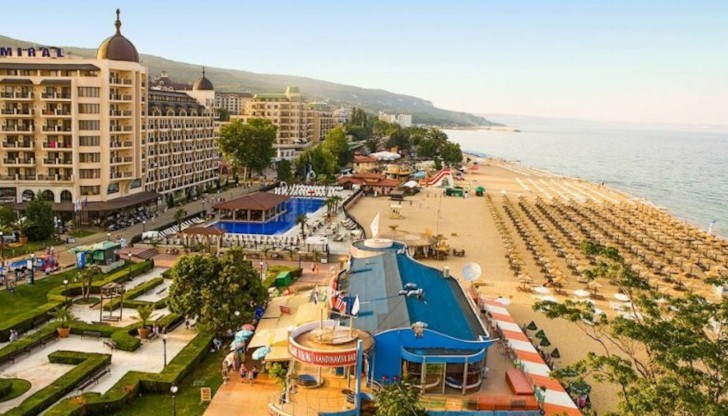 В Силистра има готовност за 80 легла, в Русе и Девин по 50 легла, а в Ямбол и Хасково по 30 легла. Готовност са изявили и членове на БХРА от други населени места