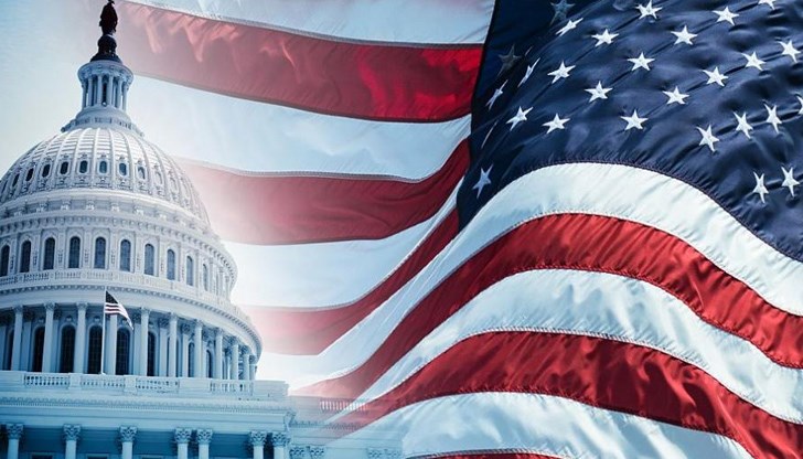 Настоящият президент на САЩ Доналд Тръмп обяви в четвъртък намерението си да заведе дела срещу властите на всички щати, в които неговият съперник Джоузеф Байдън започна да води по време на преброяването на гласовете