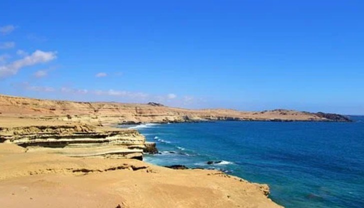 Дори местните жители не плуват в океана там Дори местните жители не плуват в океана там