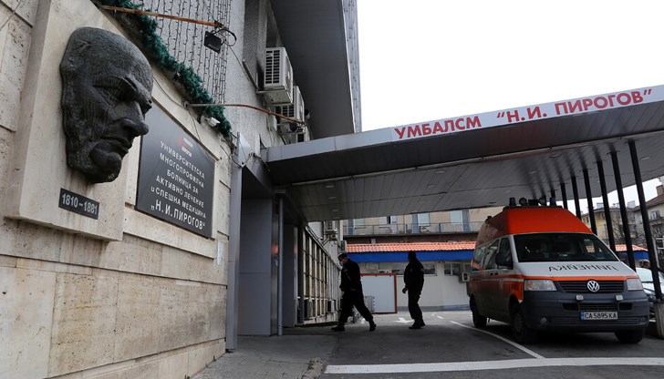 В софийската болница междувременно бе отделен цял етаж за лекуване единствено на болничния персонал с коронавирус