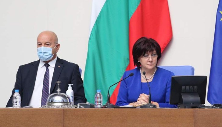 Цвета Караянчева: Тук ли каза, г-н Полихронов