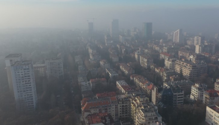 Еврокомисарят по околна среда припомни, че страната ни вече е осъдена от Съда на ЕС заради трайното лошо качество на въздуха