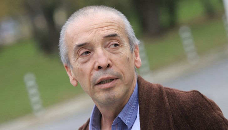 Те проявявали симптоми, сходни на коронавирус, но нямали намерение да се тестват, не са и диагностицирани, обясни новият шеф на COVID- отделението на Инфекциозна болница