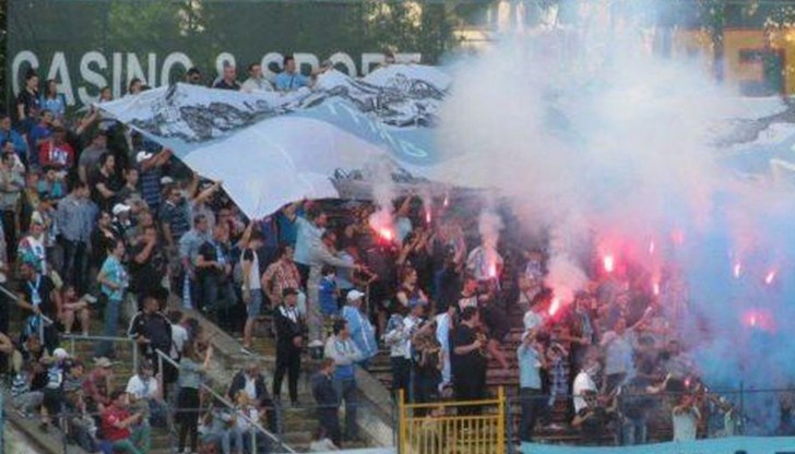 Идеята е „обикновените“ фенове да са мнозинство. Те ще плащат и най-нисък членски внос - по 10 лева на месец. Планирани са 5 „квоти“ с вноска от 3000, две от 5000 и една от 10 000 лева месечно. В случая на ход ще са достатъчно заможни русенци