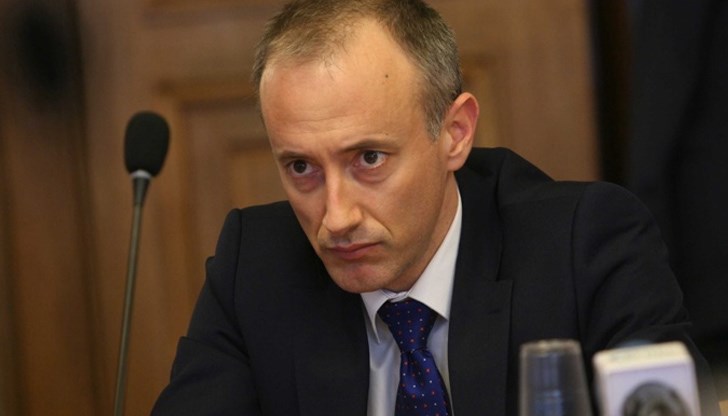 Завръщането на учениците в клас обаче, зависи от епидемичната обстановка Завръщането на учениците в клас обаче, зависи от епидемичната обстановка