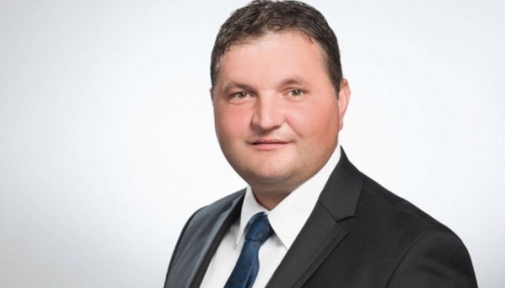 Кметът на Калояново Георги Георгиев е в ареста за 24 часа, след като при рутинна проверка от полицаи от Хисаря е дал положителна проба за наркотици